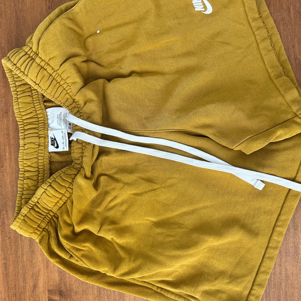 Women’s Nike Cotton Shorts. Size XS.